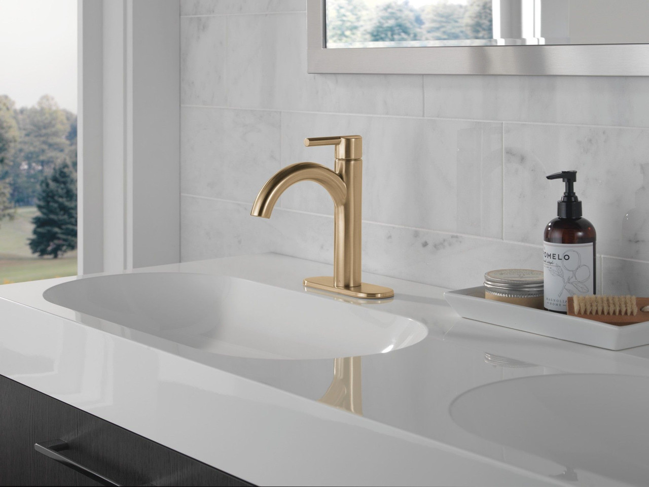 Delta 15749LF-CZ Nicoli Single Handle Bathroom Faucet, Champagne Bronze