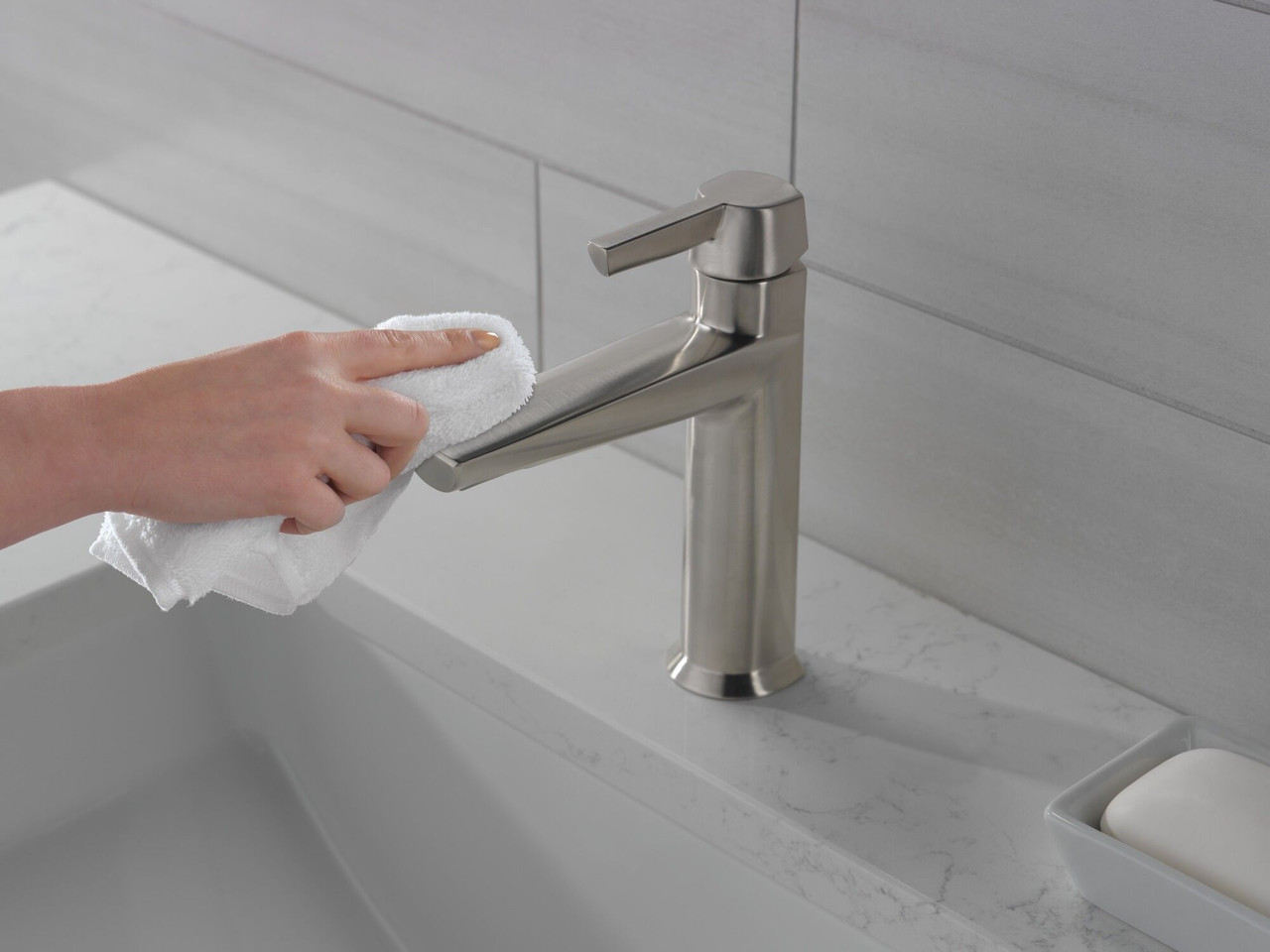 Delta 571-SS-PR-MPU-DST Galeon Single Handle Bathroom Faucet, Lumicoat Stainless
