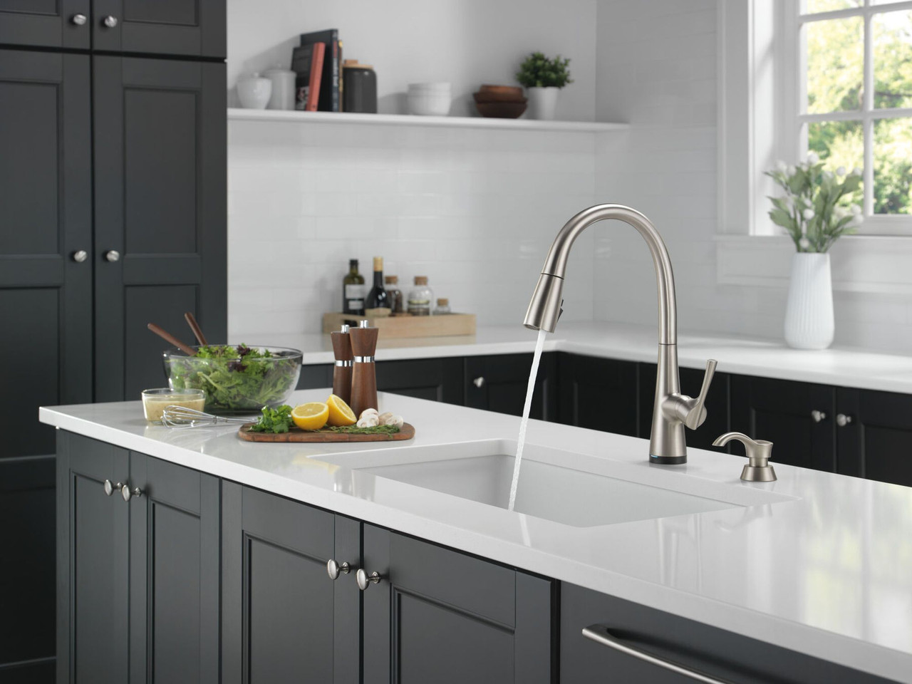 Delta 19835TZ-SPSD-DST Auburn Single Handle Pull Down Kitchen Faucet with Soap Dispenser and Touch2O Technology, Spotshield Stainless