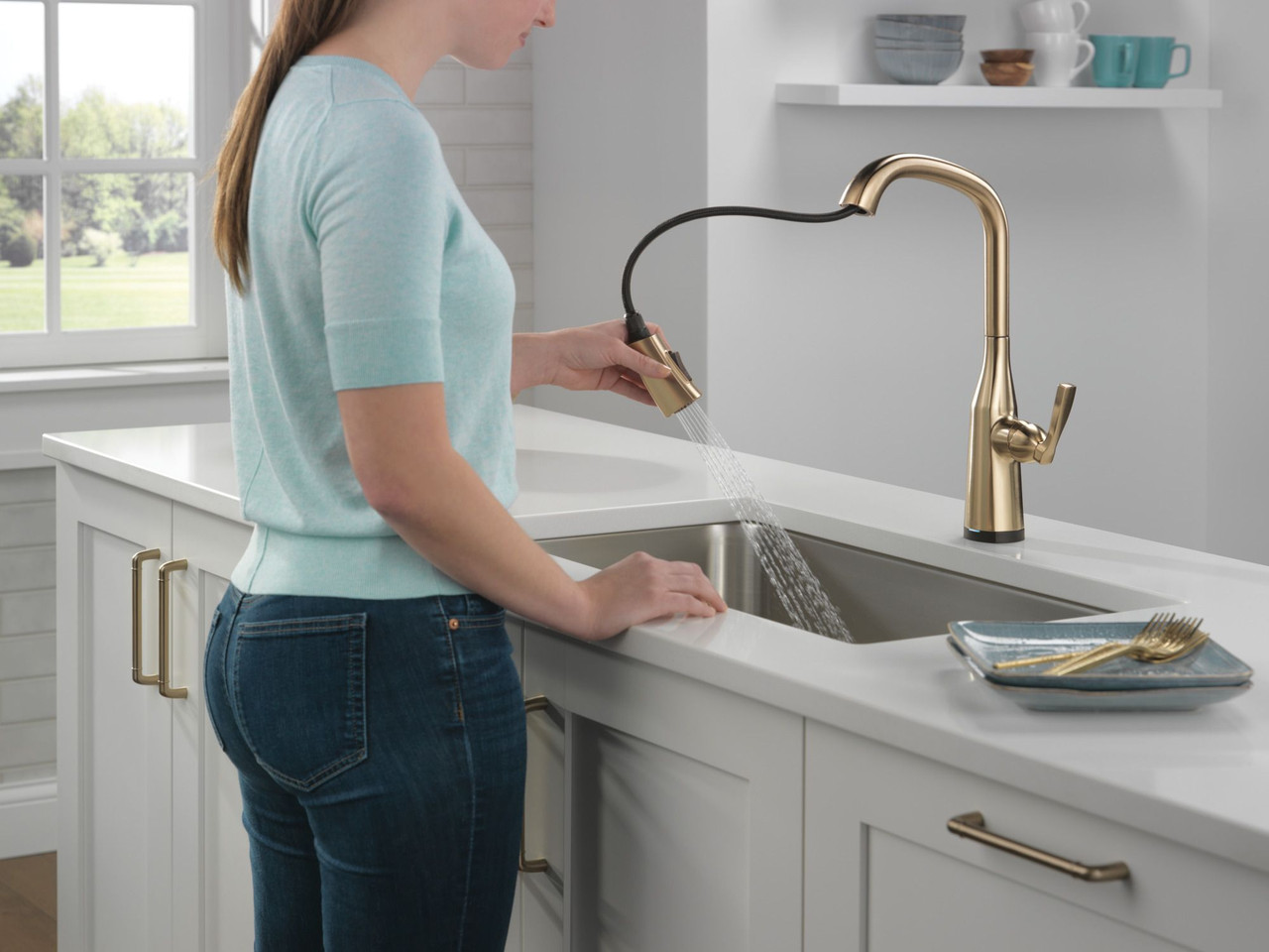 9176T-CZ-PR-DST Stryke Single Handle Pull Down Kitchen Faucet with Touch 2O Technology, Lumicoat Champagne Bronze