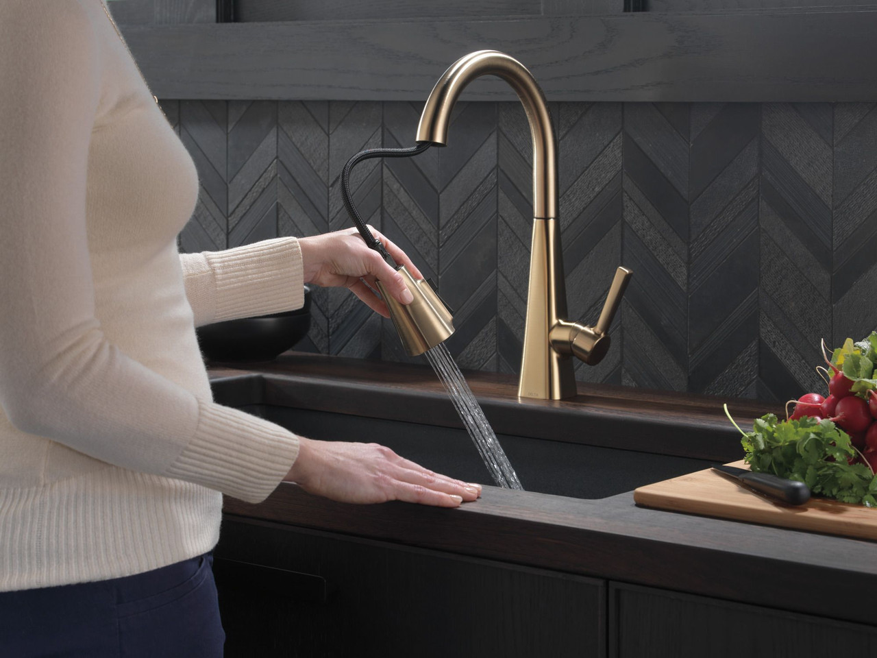 Delta 19802Z-CZ-DST Lenta Single Handle Pull Down Kitchen Faucet, Champagne Bronze