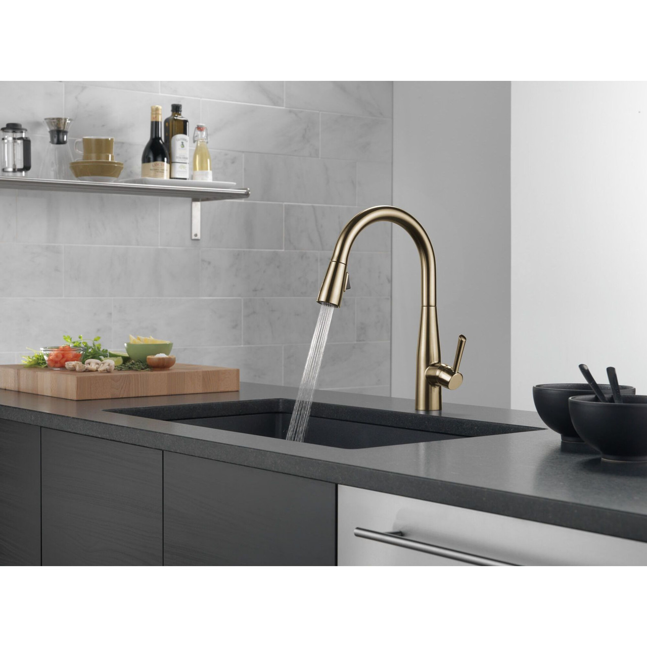 9113-CZ-DST Essa 9.38-in x 11.00-in x 15.75-in Single-Handle Pull-Down Kitchen Faucet, Champagne Bronze