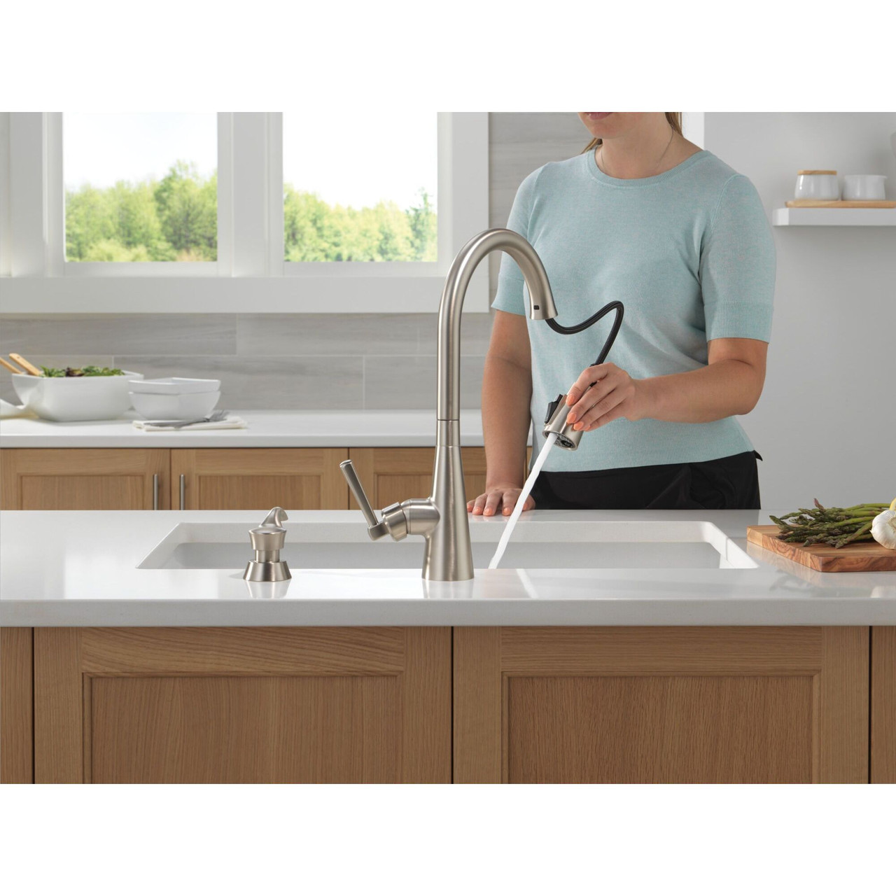 19893Z-SPSD-DST Boyd 11.63-in x 10.75-in x 16.50-in Single-Handle Pull-Down Kitchen Faucet with Soap Dispenser and Shieldspray Technology, Spotshield Stainless