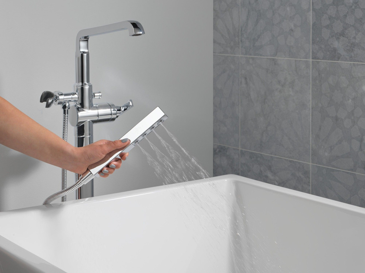 T4789-PR-LHP-FL Tetra Delta Tetra Floor Mount Tub Filler Trim, Lumicoat Chrome