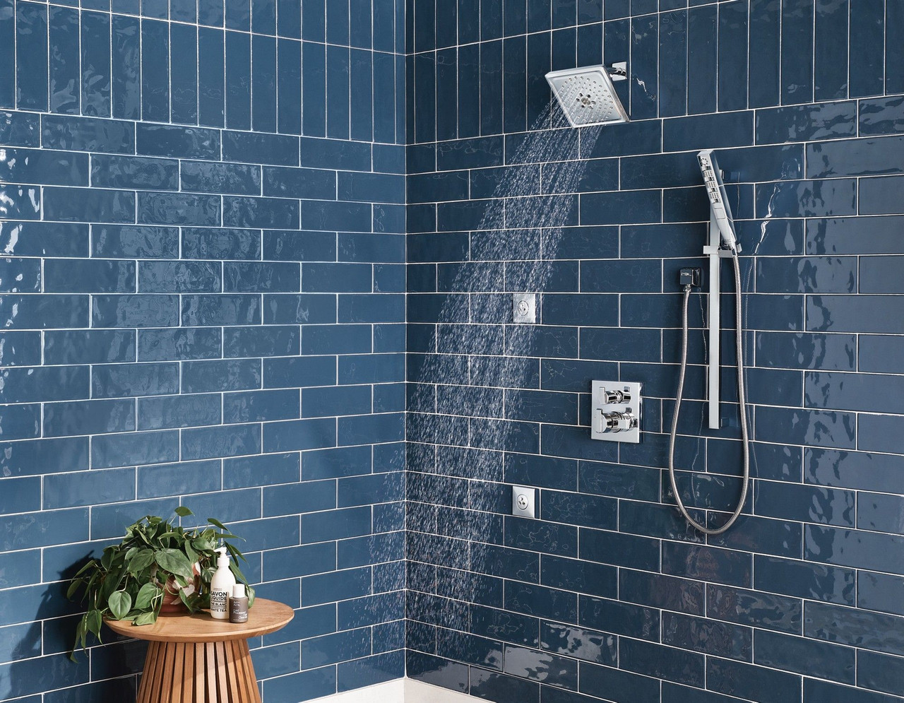 SH5002-PR Other H2Okinetic Invigorating Spray Head, Lumicoat Chrome