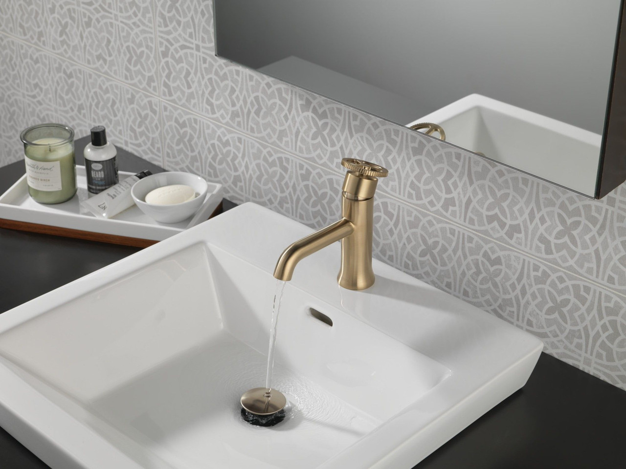 Delta 558-CZMPU-DST Trinsic Single Handle Bathroom Faucet, Champagne Bronze