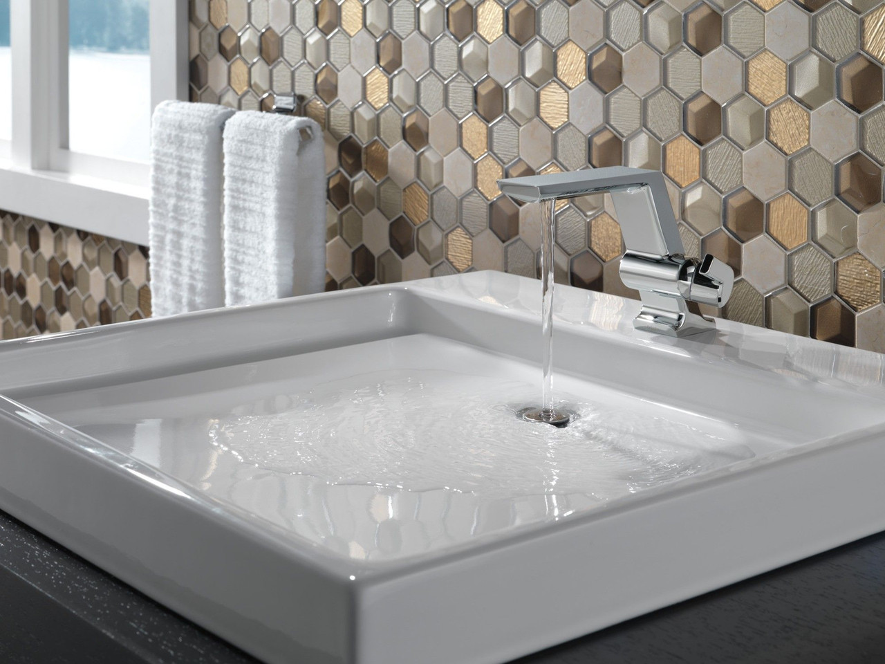 599-PN-PR-MPU-DST Pivotal Single Handle Bathroom Faucet, Lumicoat Polished Nickel