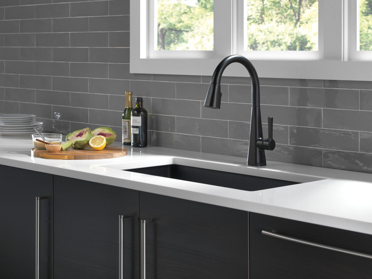 19802TZ-BL-DST Lenta Single Handle Pull Down Kitchen Faucet with Touch2O Technology, Matte Black