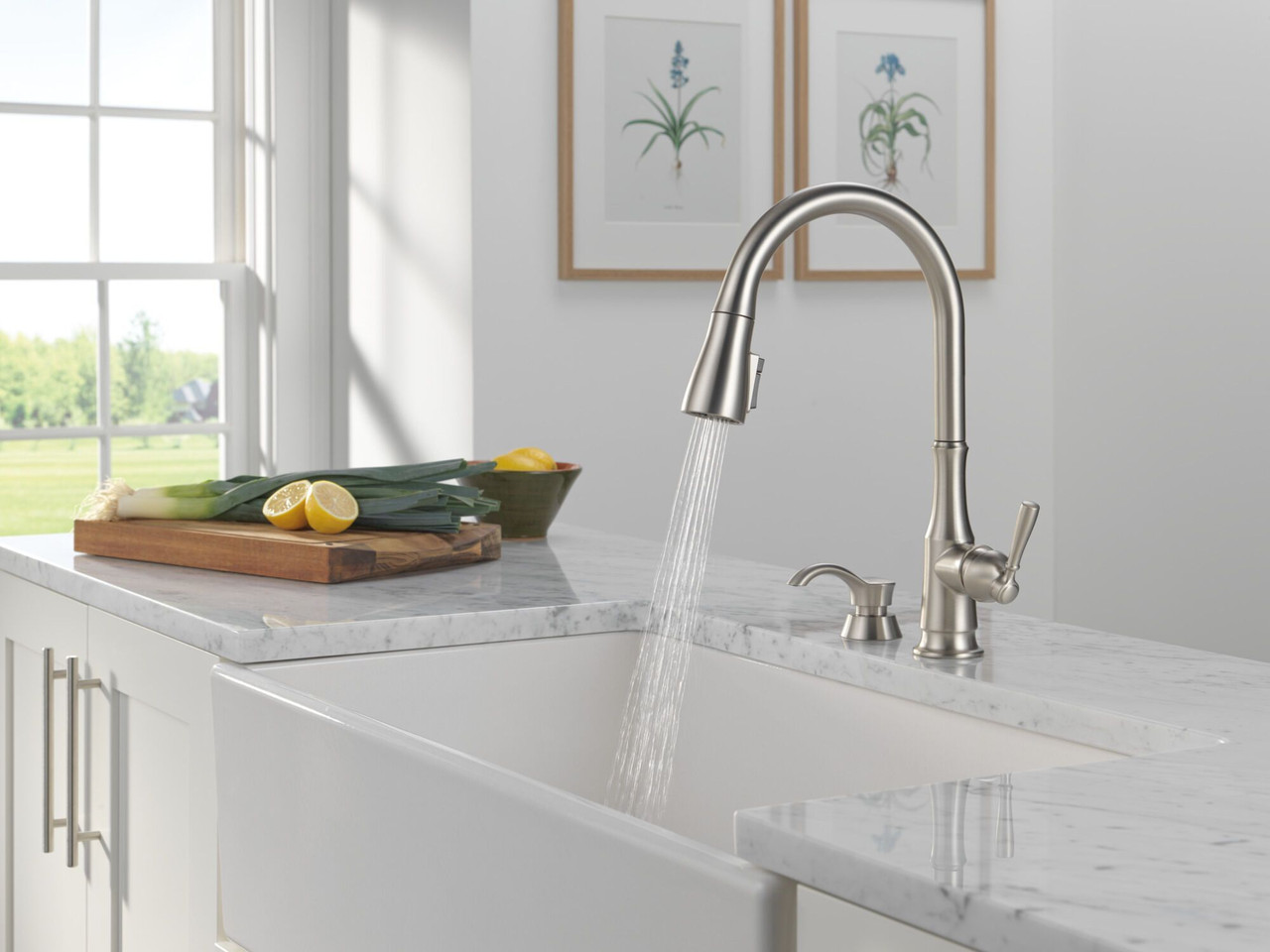 Delta 19877Z-SPSD-DST Capertee Single Handle Pull Down Kitchen Faucet with Soap Dispenser and ShieldSpray Technology, Spotshield Stainless