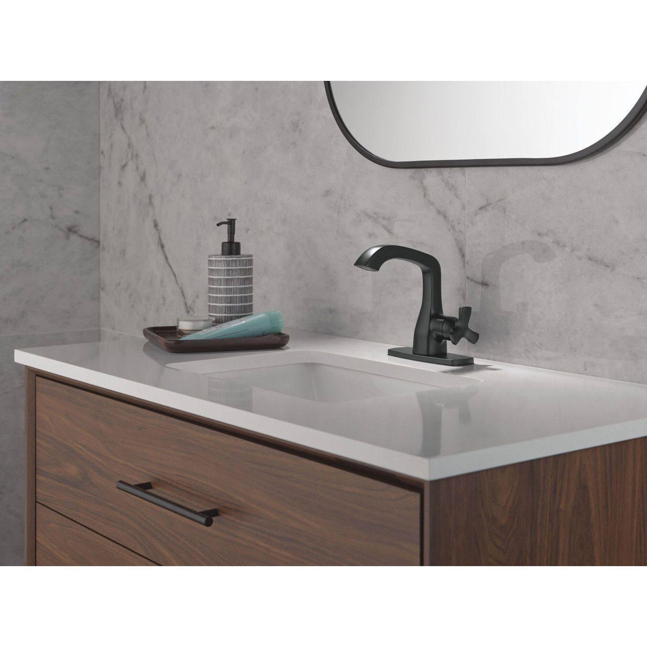 Delta 5766-BLLPU-DST Stryke 6.56-in x 6.00-in x 6.88-in Single Handle Bathroom Faucet, Matte Black