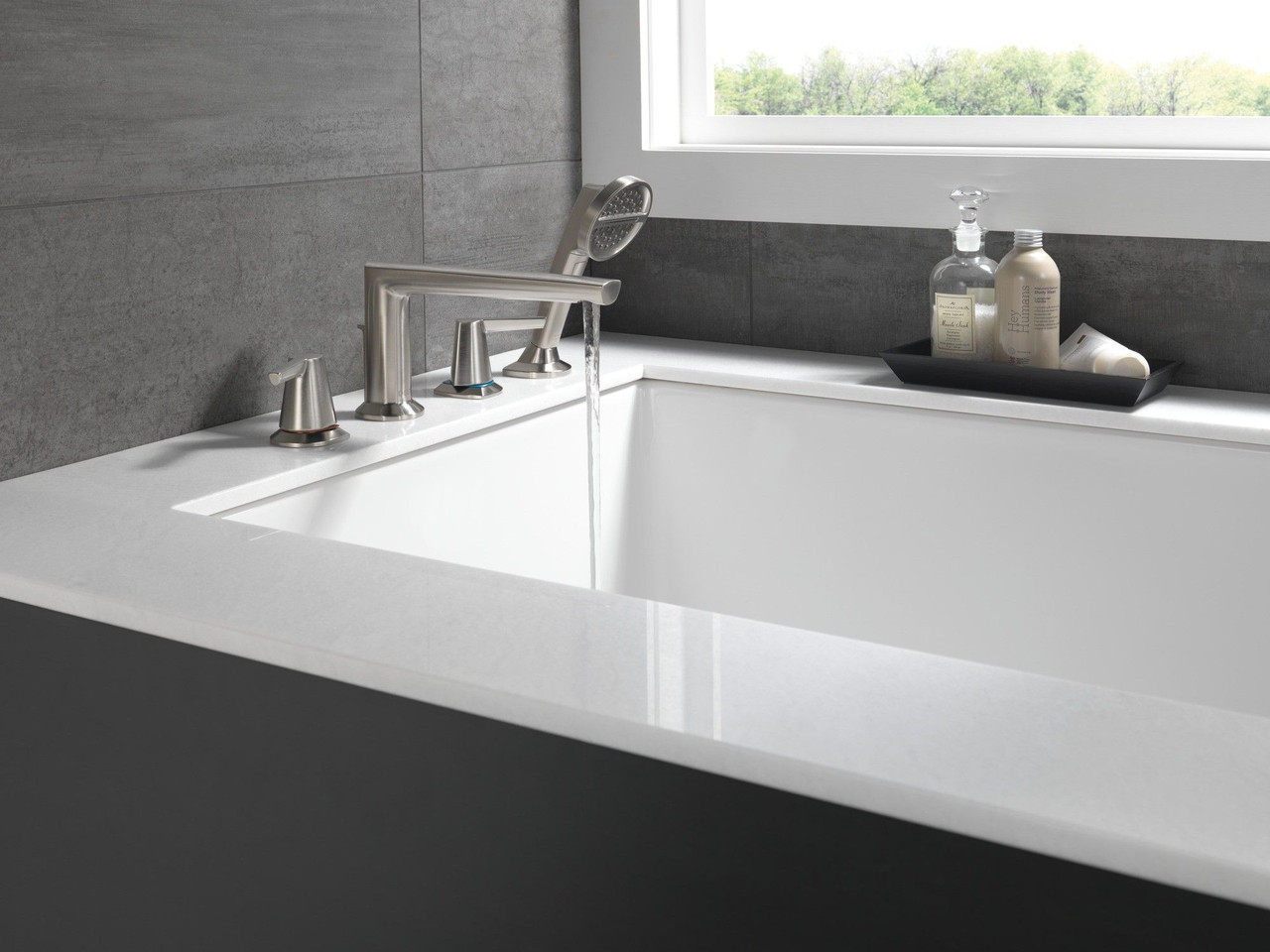 T4771-SS-PR Galeon Delta Galeon 4-Hole Roman Tub Trim with Hand Shower, Lumicoat Stainless