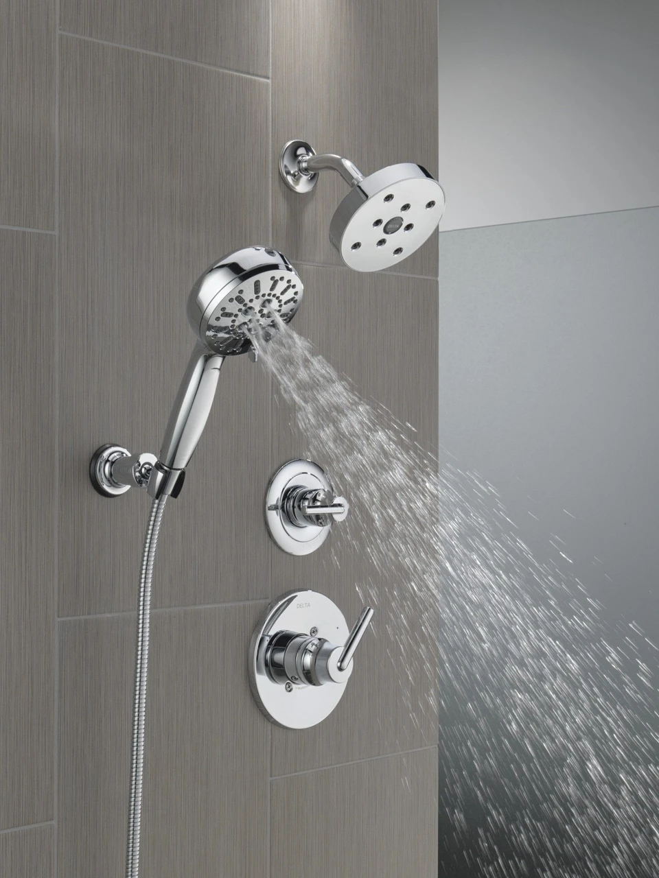 55884-PR Universal Showering Components 7-Setting Wall Mount Hand Shower with Cleaning Spray, Lumicoat Chrome