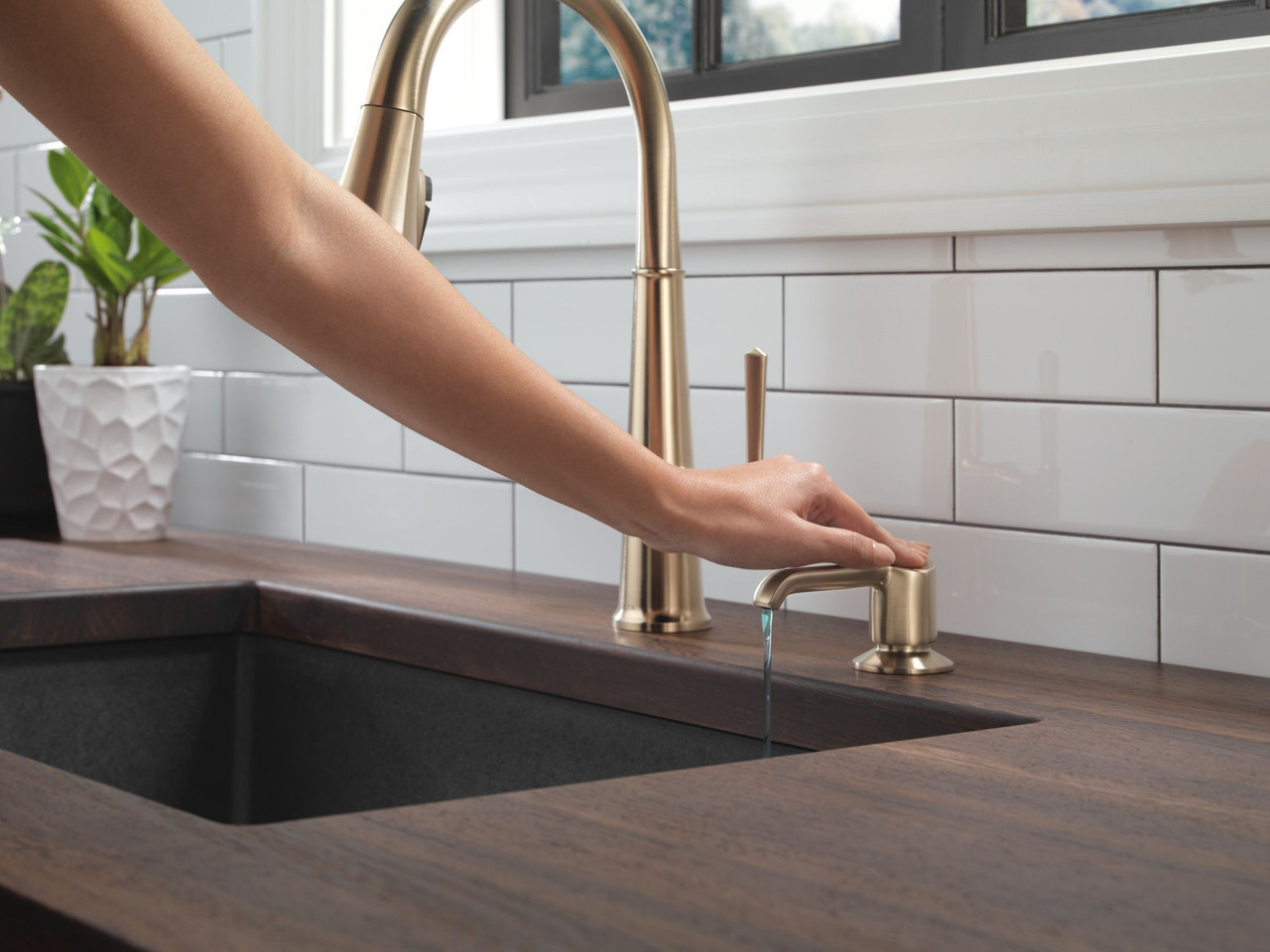 9182-CZ-PR-DST Emmeline Single Handle Pull Down Kitchen Faucet, Lumicoat Champagne Bronze