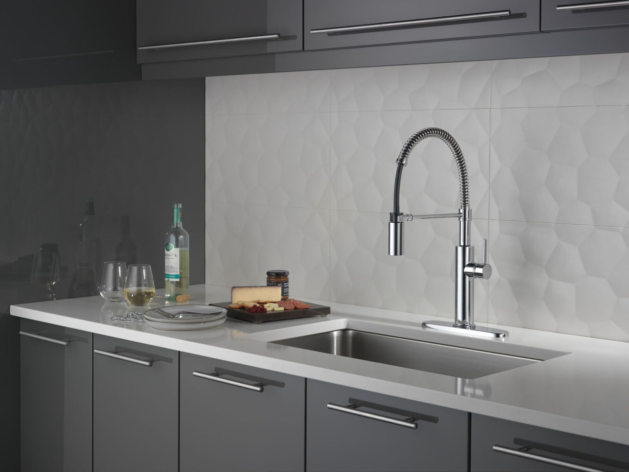 Delta 18803-DST Antoni Single Handle Pull Down Spring Kitchen Faucet, Chrome