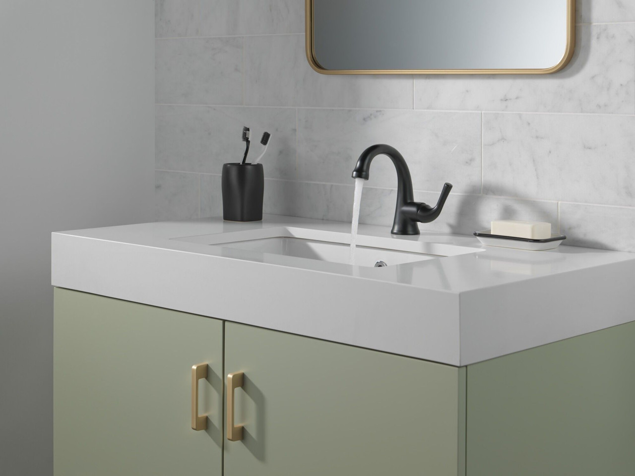 Delta 533LF-BLMPU Kayra Single Handle Bathroom Faucet, Matte Black