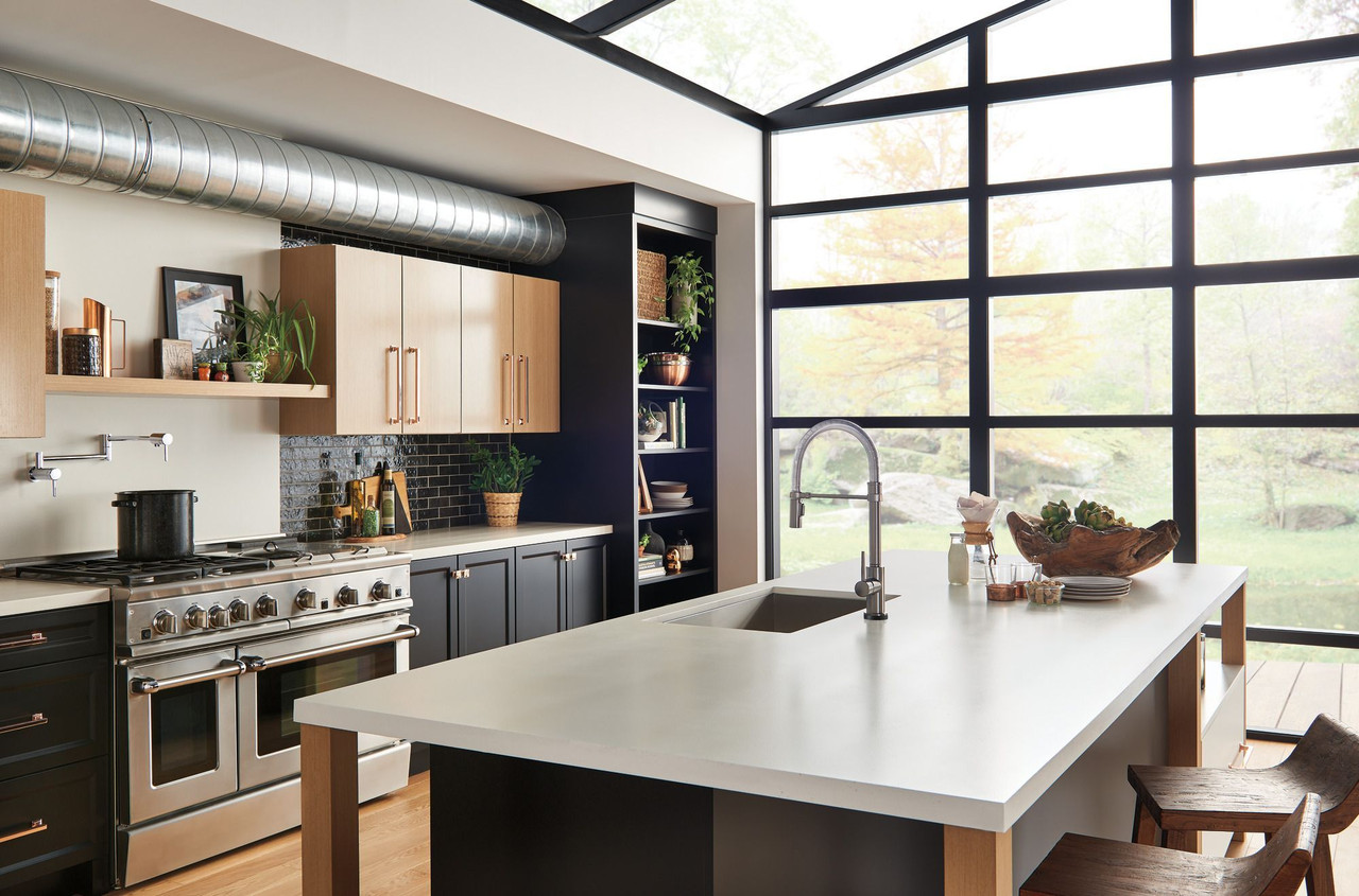 9659T-KS-DST Trinsic Single Handle Pull Down Spring Kitchen Faucet with Touch2O Technology, Black Stainless