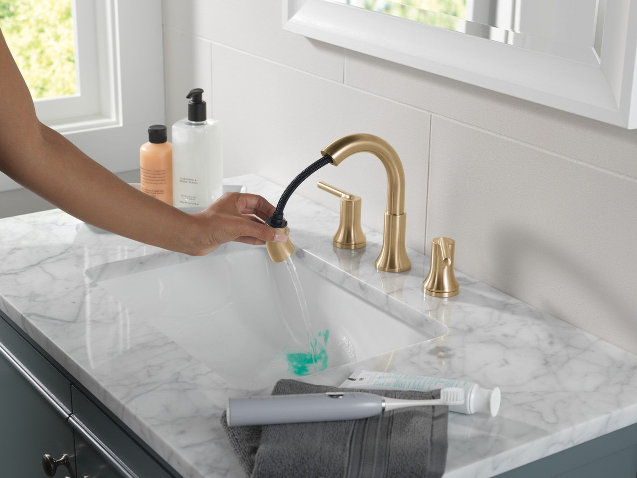 Delta 3559-CZPD-DST Trinsic Two Handle Widespread Pull Down Bathroom Faucet, Champagne Bronze