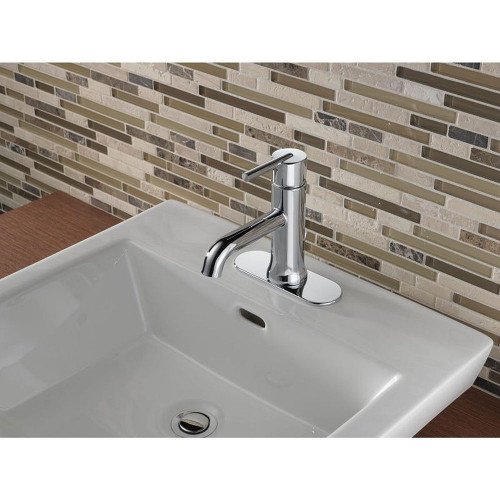 Delta 559LF-MPU Single Handle Lavatory Faucet - Metal Pop-Up in Polished Chrome