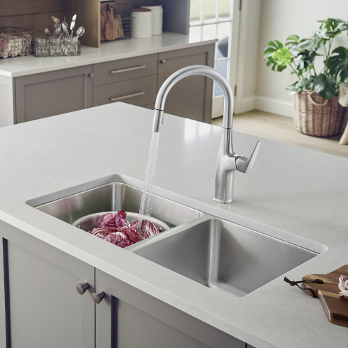 Double Bowl Undermount Stainless Steel Sink in Brushed Stainless