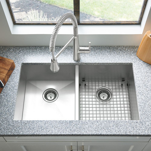 33" Double Basin 1-Faucet Hole Kitchen Sink for Drop-In or Undermount Installations with Drains in Stainless Steel