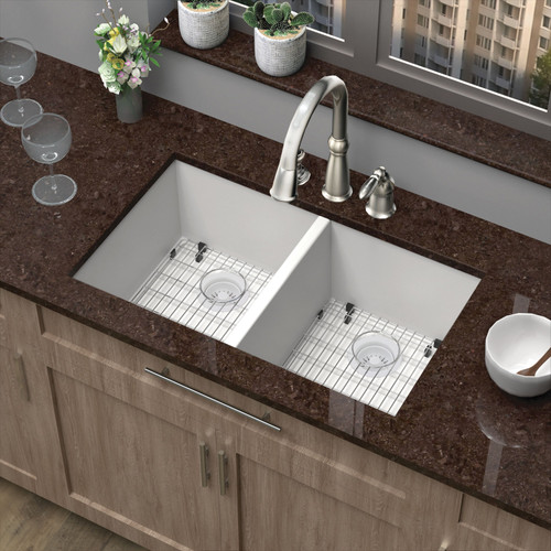 Radius RUDE3118-01-KIT Radius Radius All-In-One Undermount Kitchen Sink Kit