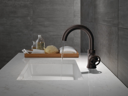 Delta 558HAR-RB-DST Trinsic Single Handle Bathroom Faucet, Venetian Bronze