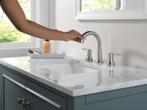 Delta 3559-SSPD-DST Trinsic Two Handle Widespread Pull Down Bathroom Faucet, Stainless
