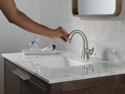 Delta 5776-SSPD-PR-DST Stryke Single Handle Pull Down Bathroom Faucet, Lumicoat Stainless