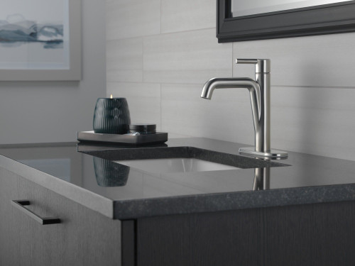Delta 15849LF-SS Nicoli Single Handle Bathroom Faucet, Stainless