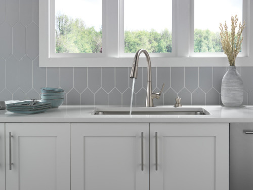 Delta 19835Z-SPSD-DST Auburn Single Handle Pull Down Kitchen Faucet with Soap Dispenser and ShieldSpray Technology, Spotshield Stainless