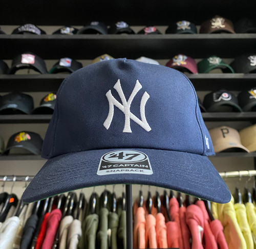 47Brand Navy and White New York Yankees Snapback Hat