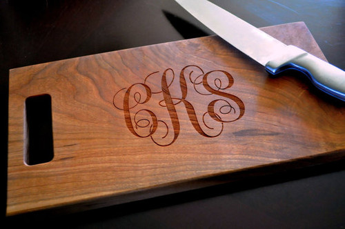 Scroll Monogram Cutting Board 
