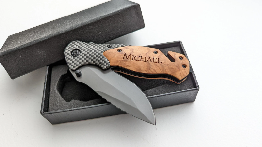 Personalized Engraved Pocket Knife With 3.25 Inch Blade With Free Gift Box