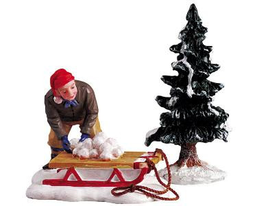 52025 -  Ready for a Fight, Set of 2 - Lemax Christmas Village Figurines