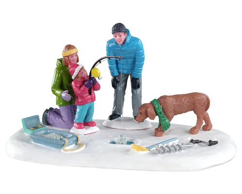 03513 - Her First Fish! - Lemax Table Pieces