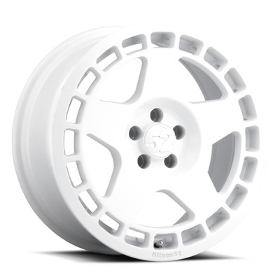 17x7.5 Fifteen52 Turbomac Rally White 5x112 40mm