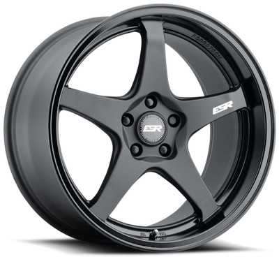 18x10.5 ESR AP5 Matte Black w/ Gloss Black Lip (Flow Form) 5x4.5/114.3 22mm