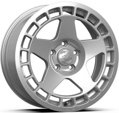 18x8.5 Fifteen52 Turbomac Speed Silver 5x4.5/114.3 30mm