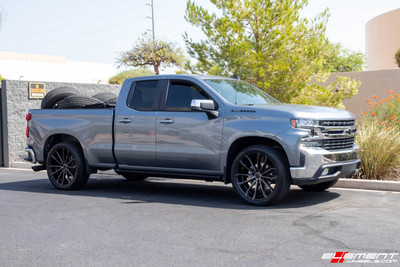24x9.5 6x139.7 15mm 285/40/24 | 2019 Chevrolet Silverado 1500