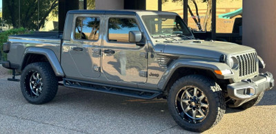 20x10 5x127 -24mm 295/55/20 | 2023 Jeep Gladiator 20x10 5x127 -24mm 295/55/20 | 2023 Jeep Gladiator