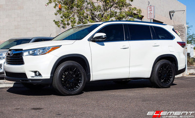  19x8.5 5x114.3 30m 245/55/19 | 2014 Toyota Highlander Limited 