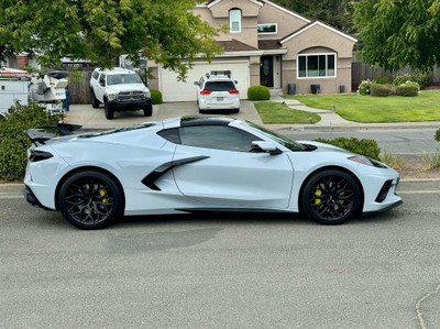  19x8.5 5x120 32mm 245/35/19 | 20x11 5x120 40mm 305/30/20 | 2022 Chevrolet Corvette C8 