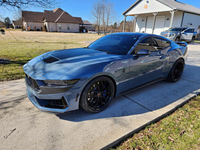 20x9 5x114.3 25mm 265/35/20 | 20x11 5x114.3 50mm 305/35/20 | 2024 Ford Mustang Dark Horse 20x9 5x114.3 25mm 265/35/20 | 20x11 5x114.3 50mm 305/35/20 | 2024 Ford Mustang Dark Horse