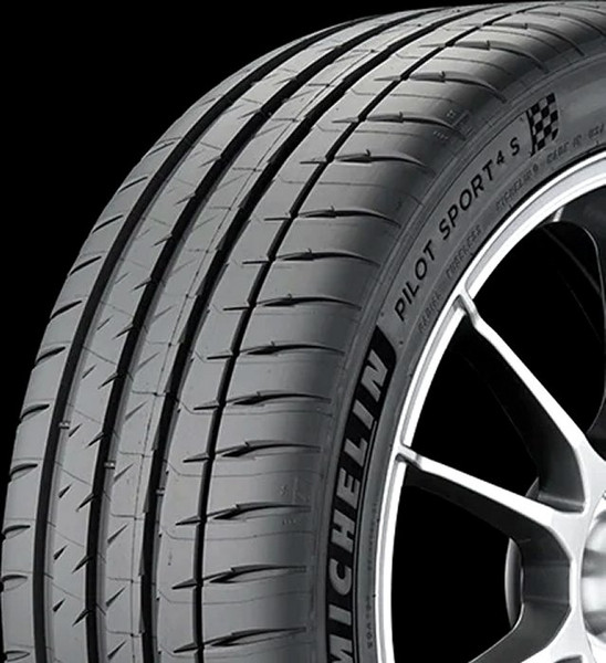 225/40ZR19Â Michelin Pilot Sport 4S