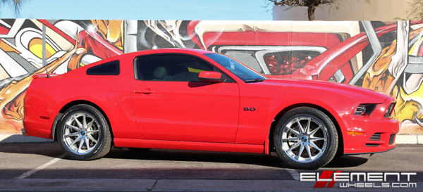 19x8.5 5x114.3 35mm 245/45/19 | 19x9.5 5x114.3 40mm 275/40/19 | 2014 Ford Mustang GT