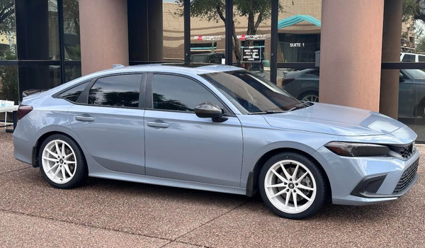 18x8 5x114.3 45mm 235/40/18 |  2022 Honda Civic