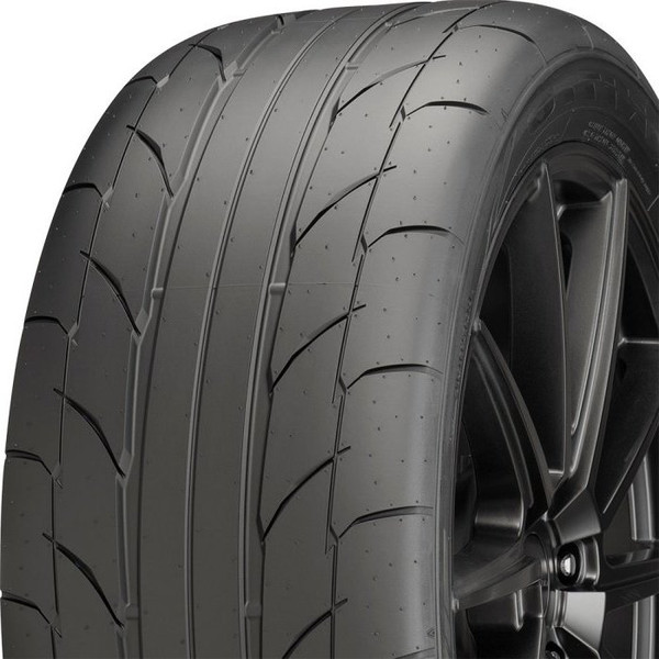 P275/50R15 Nitto NT-555RII
