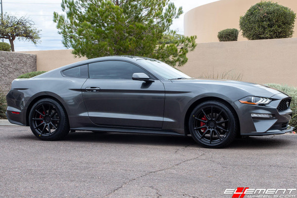  19x8.5 5x114.3 35mm 255/40/19 | 19x10  5x114.3 40mm 275/40/19 | 2018 Ford Mustang Ecoboost 