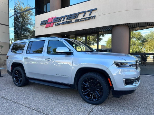  22x9 6x139.7 24mm 285/45/22 | 2022 Jeep Wagoneer 