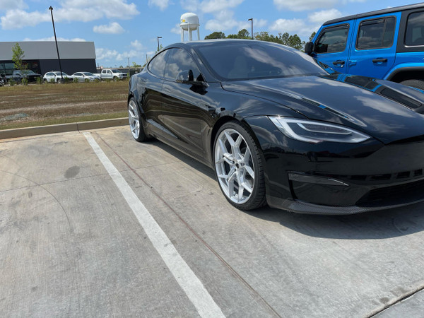  22x9 5x120 30mm 265/30/22 | 22x11 5x120 40mm 295/25/22 | 2022 Tesla Model S Long Range 